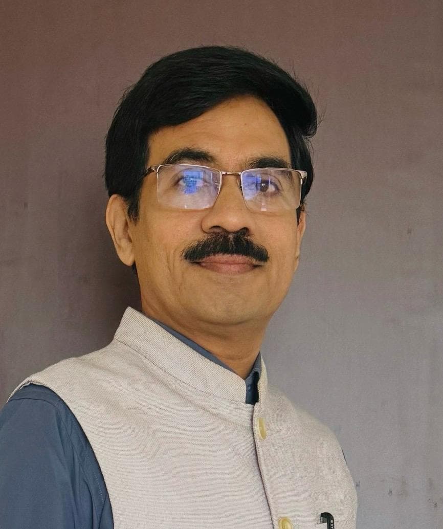 Dr Rajesh Patil